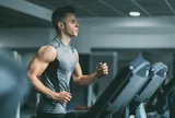 Tập gym có làm "cậu nhỏ" bị teo lại và gây hại đến đời sống tình dục?